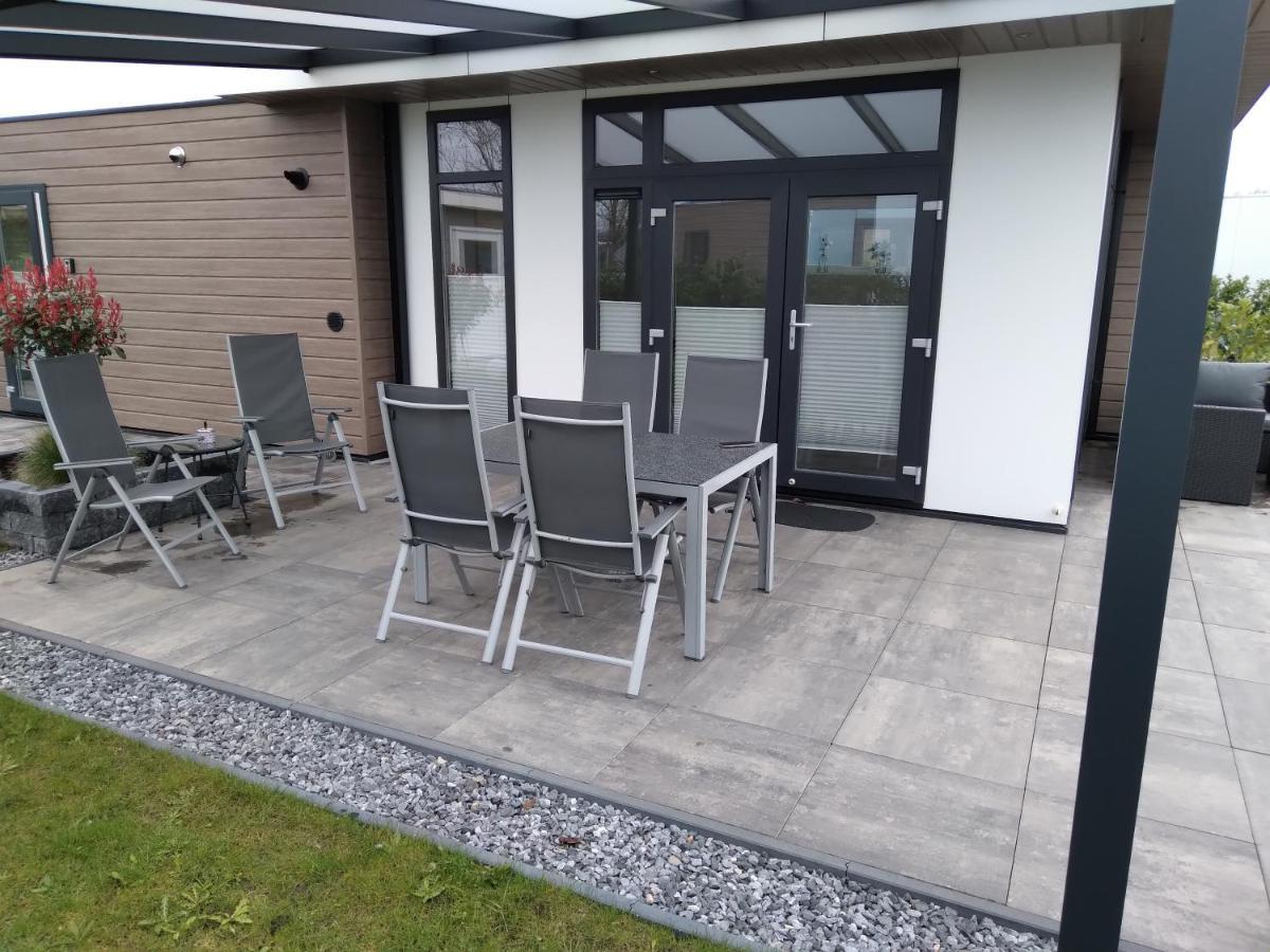 Ferienhaus / Chalet / Bungalow Am See, Holland, Niederlande, Lathum Esterno foto