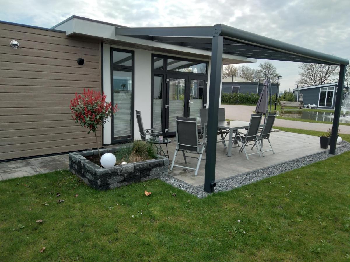 Ferienhaus / Chalet / Bungalow Am See, Holland, Niederlande, Lathum Esterno foto